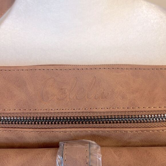 Celela Vegan Leather Cross Body Bag with Adjustable Strap ~ Classic Design - Picture 5 of 10
